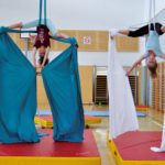 Zirkusschule in den Sommerferien mit Circus firulete von Daniel Torron Mack - Tücherakrobatik
