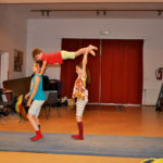 Zirkusschule in den Sommerferien mit Circus firulete von Daniel Torron Mack - Clownerie Akrobatik